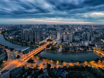 成都市出台《关于前瞻培育未来产业构筑高质量发展新动能的实施意见》